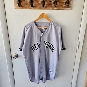 Men's grey New York Yankees Jersey Size 48